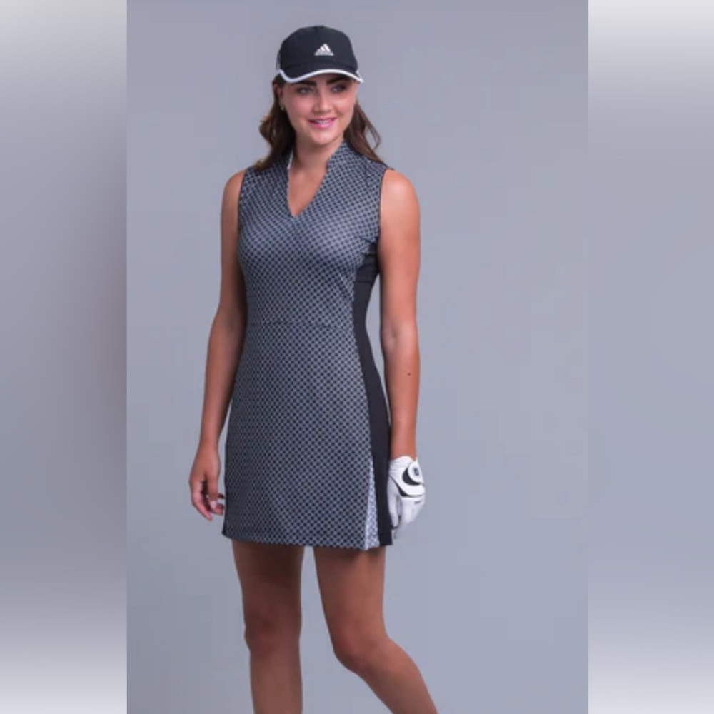 EPNY golf dress w/detached shorts. Size Large